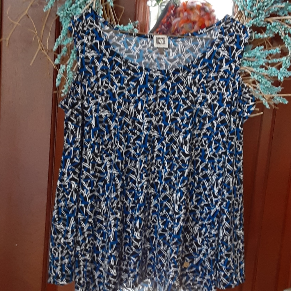 Anne klein white blue and black blouse